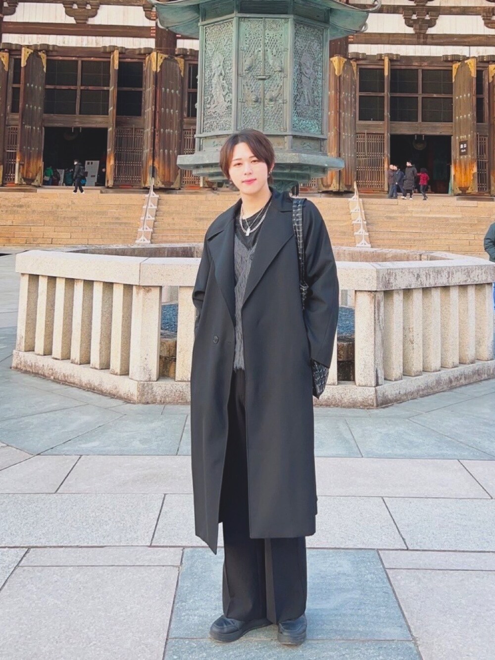 含浸ウールギャバオーバータイロッケンコートを使った人気ファッション