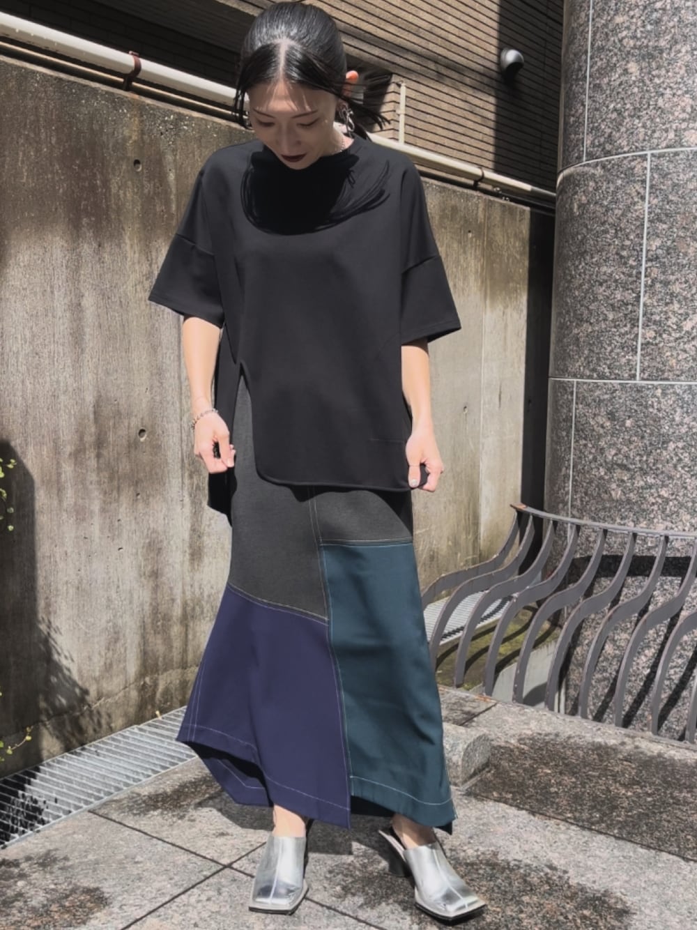 UN3D.（アンスリード）の「カーブスリットTシャツ（Tシャツ