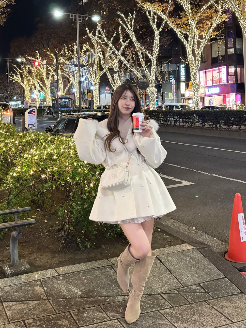 今すぐお届け可能！】ビジュー付き女の子コートを使った人気