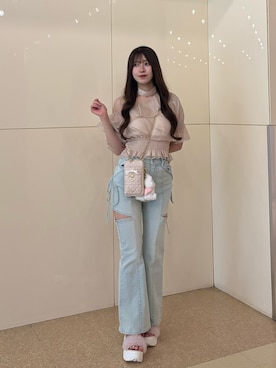 「one after another NICE CLAUP(ワンアフターアナザーナイスクラップ)の2WAYワンショルフリルブラウス(シャツ/ブラウス、ピンク系)」を使った、mokaさん(レディース)の春コーディネート