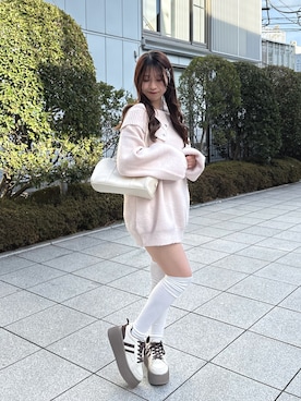 「one after another NICE CLAUP（ワンアフターアナザーナイスクラップ）のアイテム（スニーカー）」を使った、mokaさん（レディース・159cm）の冬コーディネート