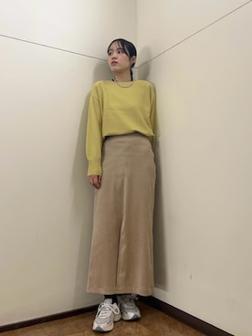 「URBAN RESEARCH ROSSO WOMEN（アーバンリサーチ　ロッソ）のピーチタッチストレートスカート（スカート）」を使った、Moeさん（レディース・168cm）の秋コーディネート