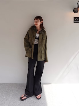 「crinkle crinkle crinkle(クリンクルクリンクルクリンクル)の【 crinkle crinkle crinkle 】 frill collar military jacket / フリルカラーミリタリージャケット(ミリタリージャケット、グリーン系)」を使った、yuuさん(レディース・158cm)の夏コーディネート