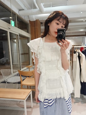 「crinkle crinkle crinkle(クリンクルクリンクルクリンクル)の【crinkle crinkle crinkle】 frill lace nosleeve blouse/フリルレースノースリーブブラウス(シャツ/ブラウス、ホワイト系)」を使った、yuuさん(レディース・158cm)の春コーディネート