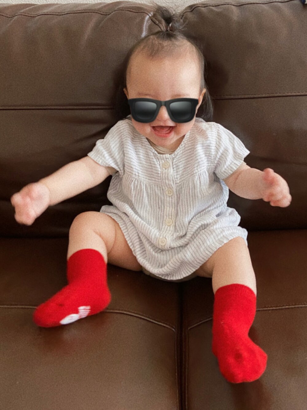 「ベビーコーデ、ベビー、ベビーファッション、女の子コーデ、女の子、女の子ベビー、リネン、ワンピース」｜「babyGAPのアイテム（ワンピース、ホワイト系）」を使った、たぁたんさん（キッズ・70cm）の秋コーディネートの1枚目の写真