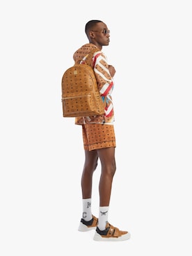 「MCM（エムシーエム）のアイテム」を使った、MCMさん（メンズ・174cm）の春コーディネート