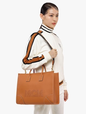 「MCM（エムシーエム）のアイテム」を使った、MCMさん（レディース・174cm）の春コーディネート