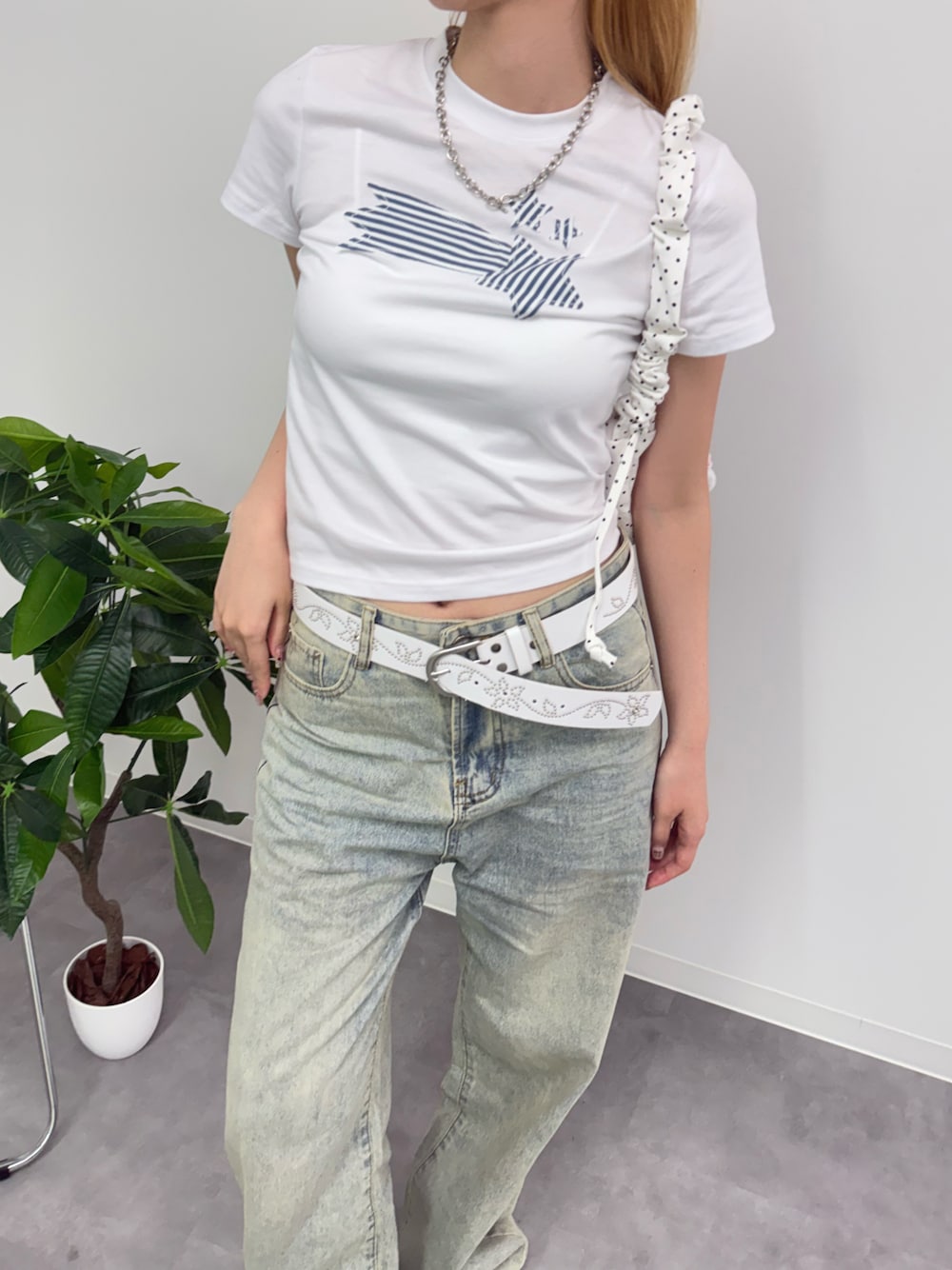 「デニム、ロゴT、夏、白Tシャツ、ドット」｜「HALEY PESCAのHALEY PESCA/Shooting Star パッチワークTシャツ（Tシャツ/カットソー、ホワイト系）」を使った、haleypescaさん（レディース・165cm）の夏コーディネートの1枚目の写真