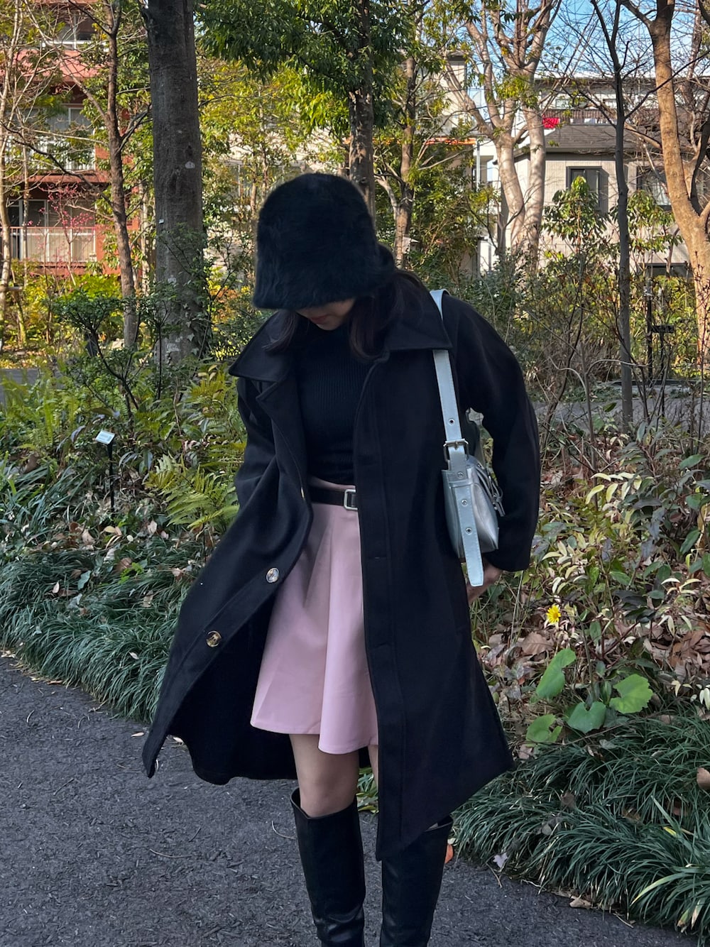 「コート、冬コーデ、大人女子、冬アウター、ootd」｜「HALEY PESCAのHALEY PESCA/ロングウールコート（チェスターコート、ブラック系）」を使った、haleypescaさん（レディース・148cm）の冬コーディネートの1枚目の写真