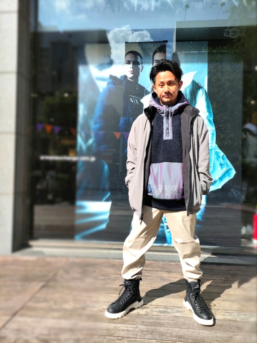 「秋ルック紹介するよ、armaniexchange、アルマーニエクスチェンジ、AXchanger、AXchange、秋コーデ、ブーツ、ハーフジップ、リバーシブル、トラックパンツ、ジョガーパンツ、フリース、ストリート、オーバーサイズ、レイヤードスタイル」｜「ARMANI EXCHANGEの【A|X アルマーニ エクスチェンジ】マルチカラー　ハーフジップスウェットパーカ（スウェット、パープル系）」を使った、🇮🇹りょーちん🇮🇹さん（メンズ・160cm）の秋コーディネートの1枚目の写真