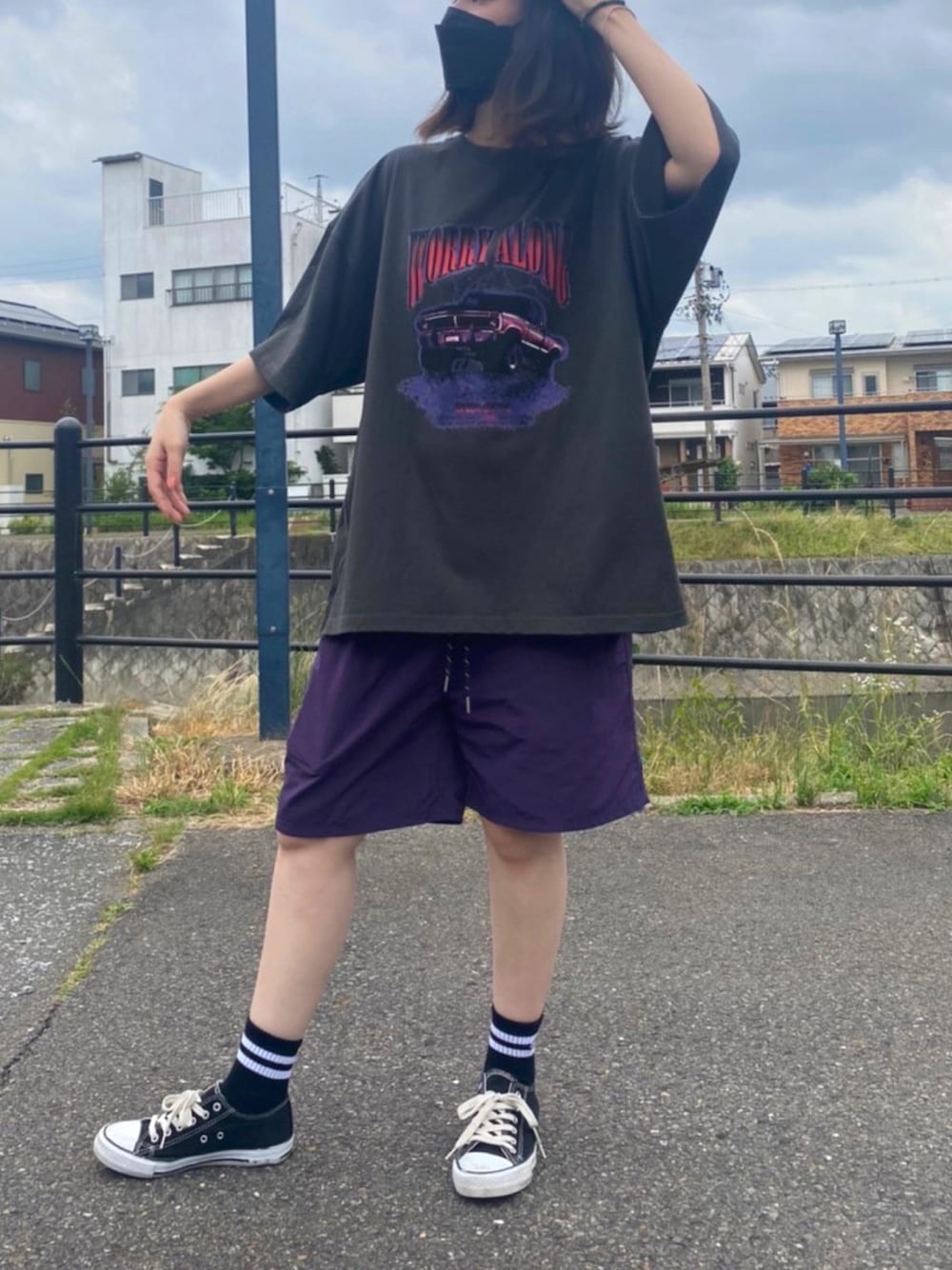 wincsさんの「Big silhouette American vintage print T-shirt/アメリカン ヴィンテージプリント Tシャツ（SITRY）」を使ったコーディネートの1枚目の写真