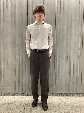 「アイテム（ビジネスシャツ）」を使った、TOKYO SHIRTS 八重洲地下街八重洲2番店さん（メンズ・176cm）の秋コーディネート