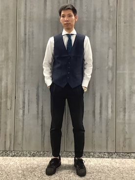 「アイテム（ビジネスシャツ、ホワイト系）」を使った、TOKYO SHIRTS 八重洲地下街八重洲2番店さん（メンズ・171cm）の秋コーディネート