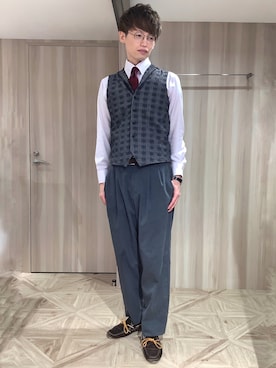 「アイテム（ベスト）」を使った、TOKYO SHIRTS 八重洲地下街八重洲2番店さん（メンズ・176cm）の冬コーディネート