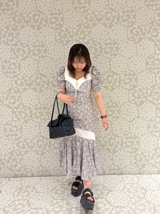 【新品 タグ付き】 リリーブラウン シフォンドッキングバリエプリントワンピース 楽天市場】【SALE／40%OFF】シフォンドッキングバリエプリント