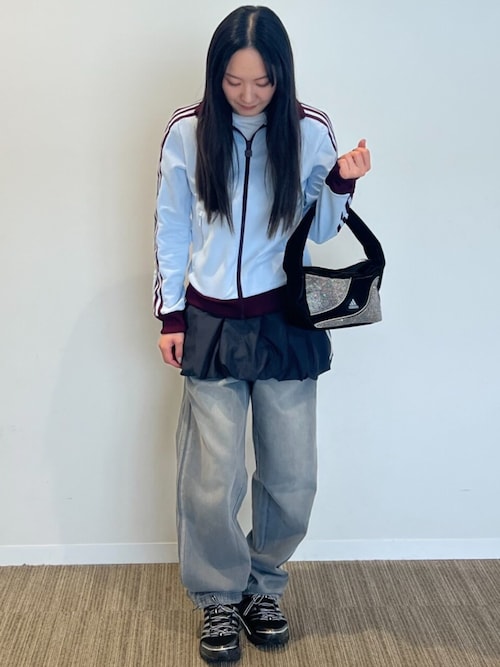 adidasアディカラー ルーズ トラックパンツ デニム ストーン