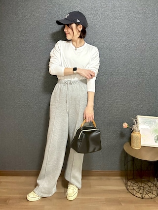 「feepur（フェピュール）のピンタック裏起毛ワイドスウェットパンツ（スウェットパンツ）」を使った、yu.さん（レディース・161cm）の春コーディネート