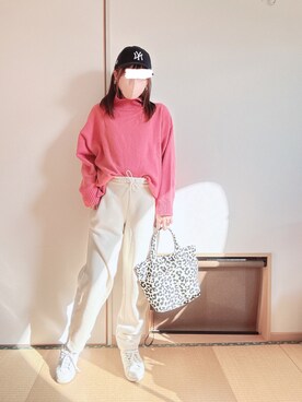 「スウエットパンツ」｜「アイテム（その他）」を使った、yu.さん（レディース・161cm）の冬コーディネート