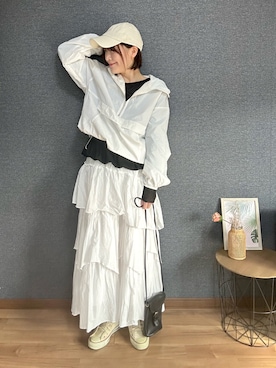 「LOWRYS FARM（ローリーズファーム）のフロッキードットチュールLS　 654901（Tシャツ/カットソー、ブラック系）」を使った、yu.さん（レディース・161cm）の春コーディネート