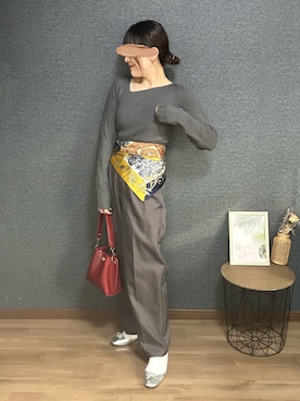 「アイテム（バンダナ/スカーフ）」を使った、yu.さん（レディース・161cm）の秋コーディネート