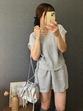 「アイテム（シュシュ）」を使った、yu.さん（レディース・161cm）の秋コーディネート