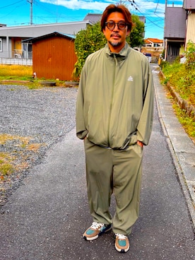 「アイテム（セットアップ）」を使った、SUNさん（メンズ・175cm）の秋コーディネート