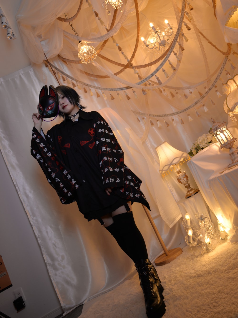 「サブカル、ゴスパンク、病みかわいい、狐面」｜「ACDC RAGのアイテム（シャツ/ブラウス、ブラック系）」を使った、つなさん（レディース・153cm）の春コーディネートの1枚目の写真