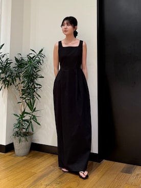 「URBAN RESEARCH（アーバンリサーチ）のTeya　NO MATTER DRESS（ワンピース、ブラック系）」を使った、マイカさん（レディース・167cm）の夏コーディネート