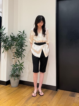 「URBAN RESEARCH（アーバンリサーチ）のnew basic　WOOL CAPRI PANTS（その他パンツ、ブラック系）」を使った、マイカさん（レディース・167cm）の夏コーディネート