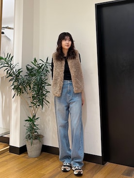 「URBAN RESEARCH（アーバンリサーチ）のPicchi Nia　SW STRGHT SELVEDGE DENIM（デニムパンツ、ブルー系）」を使った、マイカさん（レディース・167cm）の秋コーディネート