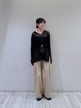 「KBF（ケイビーエフ）のアイテム（その他パンツ）」を使った、マイカさん（レディース・167cm）の秋コーディネート
