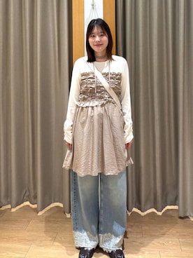 「LOWRYS FARM（ローリーズファーム）の【500mlペットボトル収納可】フラップショルダーＢＡＧ 1046881（ショルダーバッグ、ホワイト系）」を使った、futabaさん（レディース）の秋コーディネート