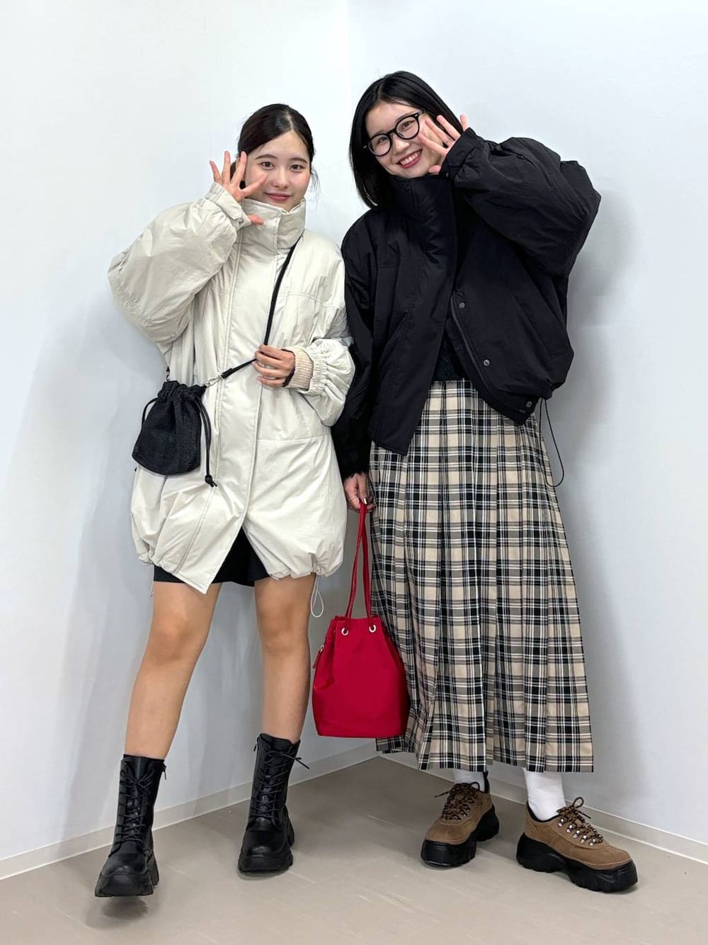 「きれいめ、高見え、カジュアル、ローリーズスタイル_LOWRYS FARM、大人女子カジュアル_LOWRYS FARM、モテ、大人カジュアル」｜「LOWRYS FARMのモンスターコート　116447（その他アウター、ホワイト系）」を使った、futabaさん（レディース・160cm）の冬コーディネートの1枚目の写真