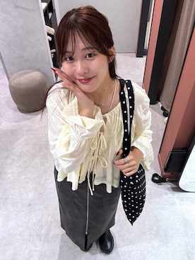 「LOWRYS FARM（ローリーズファーム）のアイテム（トートバッグ）」を使った、futabaさん（レディース・160cm）の秋コーディネート