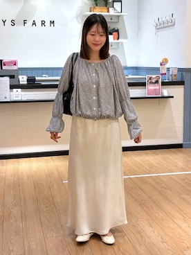 「LOWRYS FARM（ローリーズファーム）の【500mlペットボトル収納可】タックボストンＢＡＧ　1049023（ボストンバッグ、ブラック系）」を使った、futabaさん（レディース）の秋コーディネート