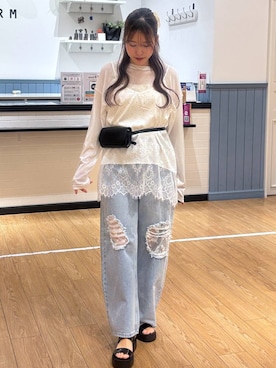 「LOWRYS FARM（ローリーズファーム）のＵＳＥＦＵＬシアープルオーバー　580950（Tシャツ/カットソー、ホワイト系）」を使った、futabaさん（レディース）の春コーディネート