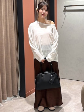 「アイテム（チョーカー、グレー系）」を使った、futabaさん（レディース・160cm）の秋コーディネート