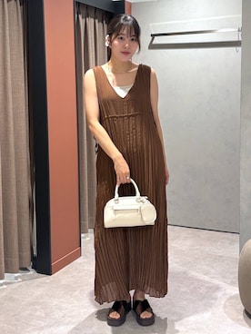 「アイテム（チョーカー、グレー系）」を使った、futabaさん（レディース・160cm）の夏コーディネート