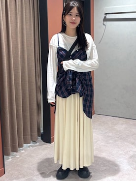 「アイテム（チョーカー、グレー系）」を使った、futabaさん（レディース・160cm）の秋コーディネート