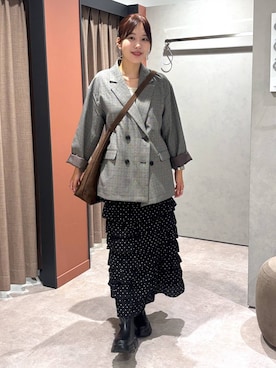 「アイテム（チョーカー、グレー系）」を使った、futabaさん（レディース・160cm）の秋コーディネート