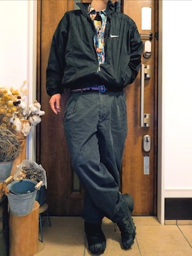 「NIKE（ナイキ）のアイテム（ジャケット/アウター）」を使った、sanshoku.さん（メンズ・180cm）の春コーディネート