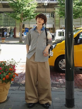 「EMMA CLOTHES（エマクローズ）のTCディープタックストレートワイドパンツ（チノパンツ）」を使った、shoさん（メンズ・173cm・20代）の夏コーディネート