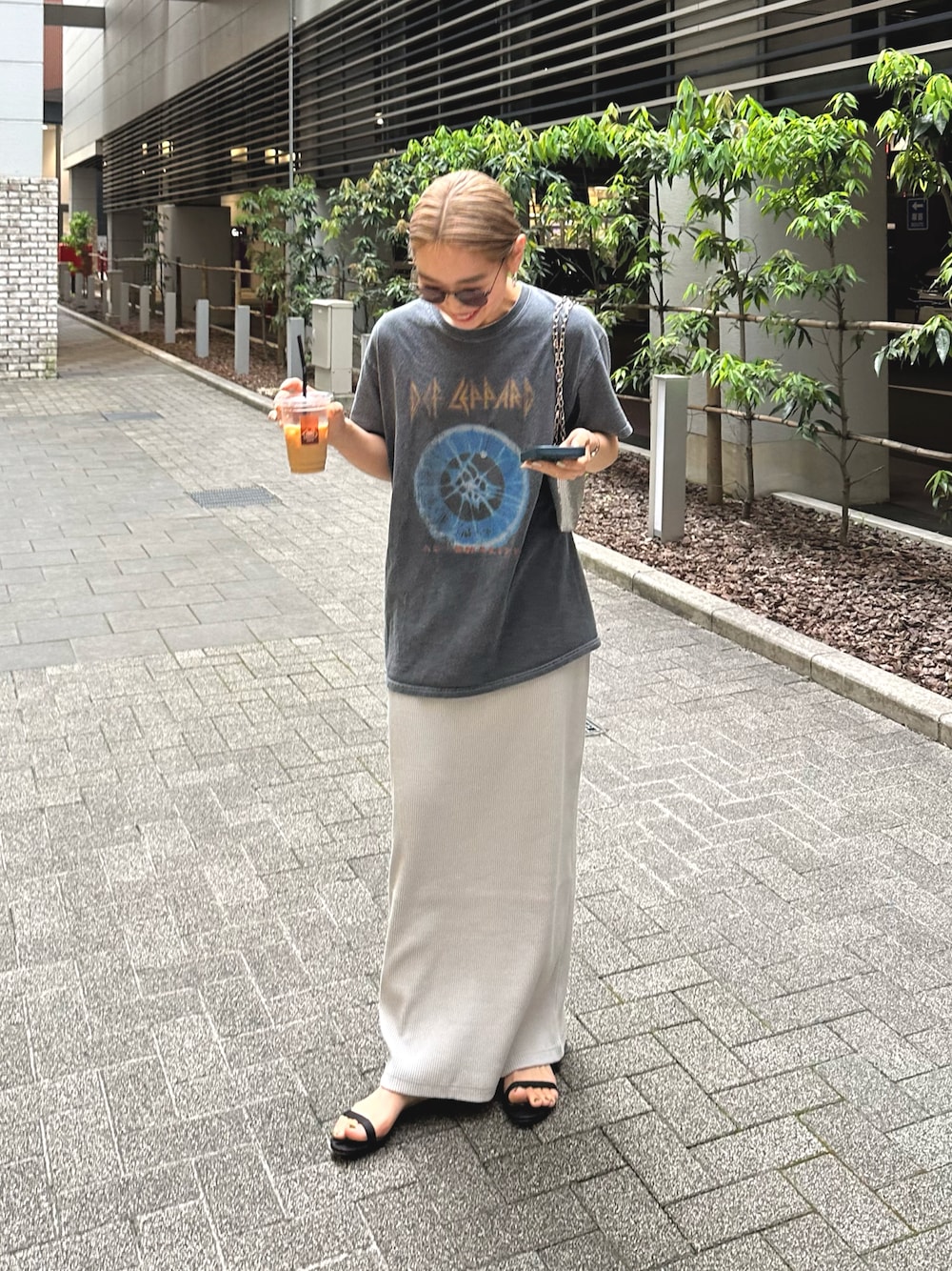 「夏コーデ、サンダルコーデ、休日スタイル、Tシャツ、大人女子、スカートコーデ、リブスカート、モード、CIAOPANIC TYPY」｜「BEAMSのアイテム（トップス、グレー系）」を使った、ponsan0529さん（レディース・156cm）の春コーディネートの1枚目の写真