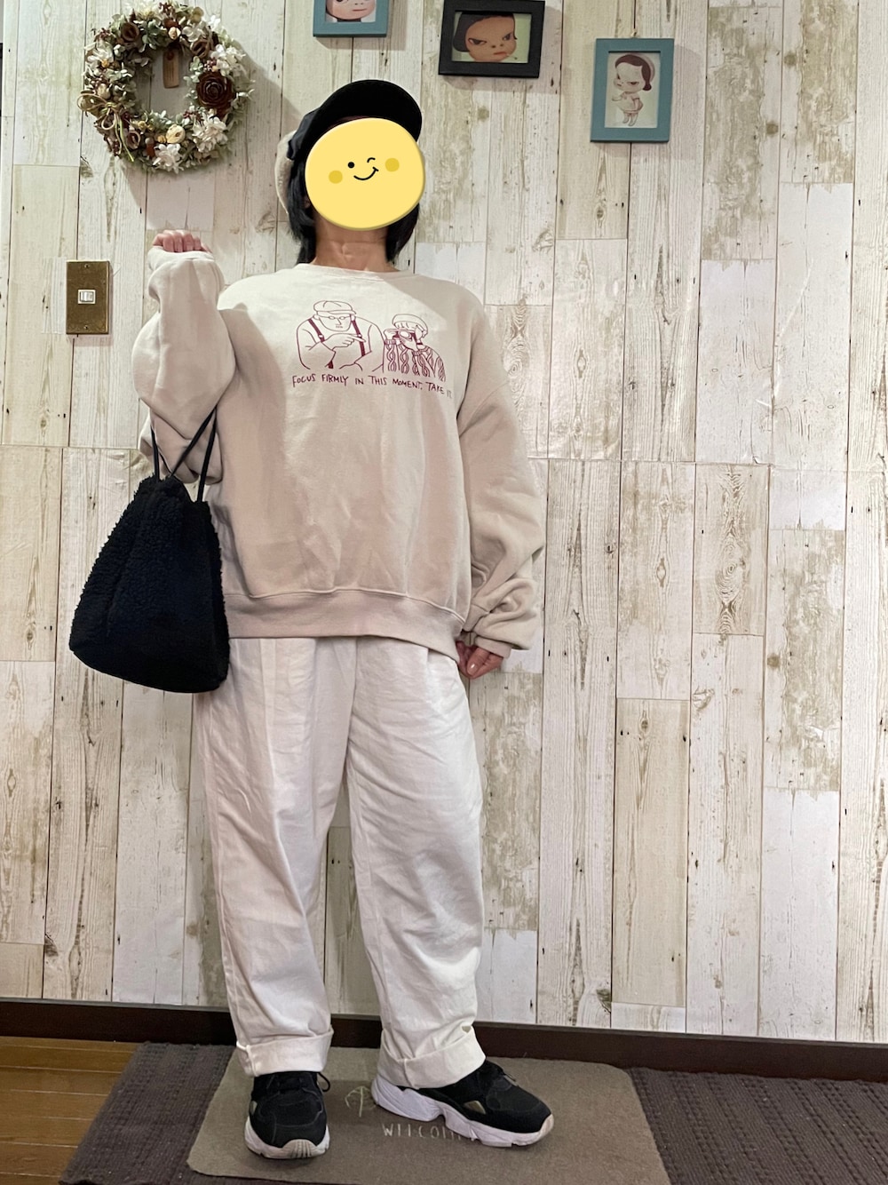 「シンプル、休日コーデ、カジュアル、秋冬コーデ、ラクチンコーデ、低身長、大人カジュアル、パンツコーデ、プチプラ、ラフ、ぽっちゃり、50代コーデ、50代カジュアル」｜「AEON STYLEのアイテム（その他パンツ、ベージュ系）」を使った、cibiusaさん（レディース・145cm）の冬コーディネートの1枚目の写真