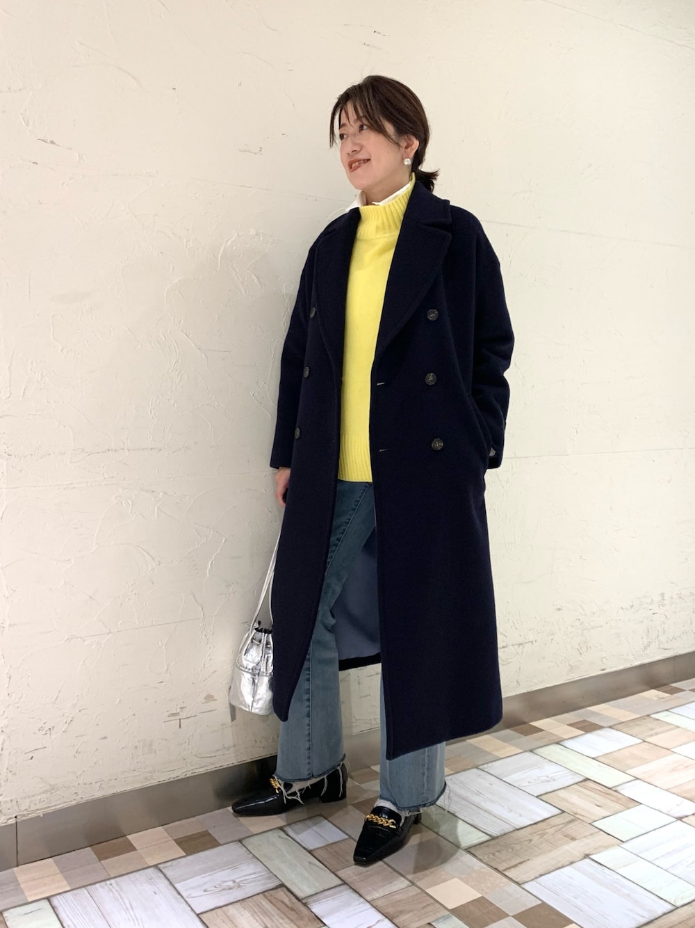 KIWI LAMBダブルチェスターコートを使った人気ファッション 