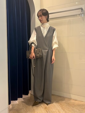 「アイテム（ボストンバッグ）」を使った、EIKA.Kさん（レディース・160cm）の秋コーディネート