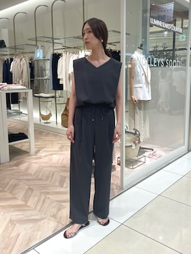 「NOLLEY’S Sophi（ノーリーズソフィ）のアイテム（アクセサリー）」を使った、EIKA.Kさん（レディース・160cm）の春コーディネート