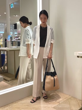 「シアートップス」｜「アイテム（Tシャツ/カットソー、ブラウン系）」を使った、EIKA.Kさん（レディース・160cm）の春コーディネート
