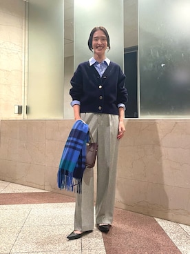 「アイテム（ストール/ショール）」を使った、EIKA.Kさん（レディース・160cm）の秋コーディネート