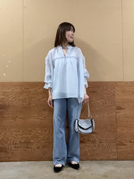 「fredy emue（フレディエミュ）のLINEN混シアー楊柳ブラウス（シャツ/ブラウス、ブルー系）」を使った、Wajikiさん（レディース・157cm）の春コーディネート